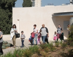 הפנינג בוגרים - פסח 2018 picture no. 106