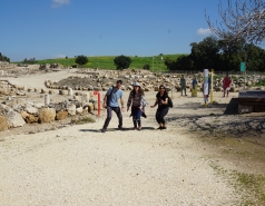 Trip 2019-Beit Guvrin Caves and Purple flowers picture no. 12