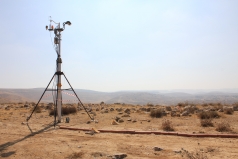 The Mobile Lab -Yatir desert June 2011 picture no. 4