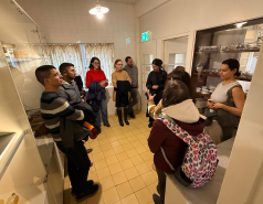 Lab visit to Weizmann House Dec 2025 picture no. 6