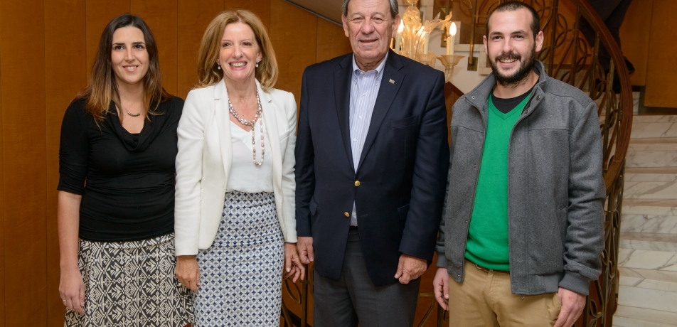Pictured, left to right: postdoctoral fellow Dr. Natalia Szenkier-Garcia from the Department of Biological Regulation; Patricia Damiani (Mr. Novoa’s spouse); Minister Rodolfo Nin Novoa; and PhD student Andres Goldman from the Department of Biological Regulation
