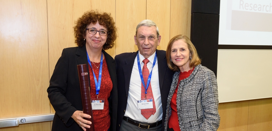 (L-R) Dr. Sharon Wolf, Shimon and Golde Picker.