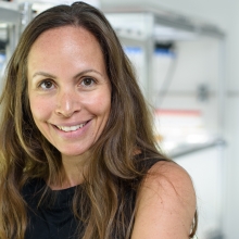 Dr. Einat Segev, a former recipient of the Israel National Postdoctoral Award for Advancing Women in Science. She is a new member of the Department of Plant and Environmental Sciences and one of four new women hired as principal investigators this year who are former grant recipients.