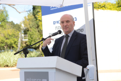 Celebrating Giving: Marking new inscriptions on the International Plaza Donor Wall