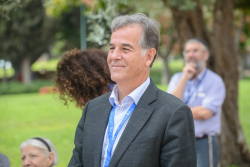 Celebrating Giving: Marking new inscriptions on the International Plaza Donor Wall