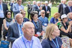Celebrating Giving: Marking new inscriptions on the International Plaza Donor Wall