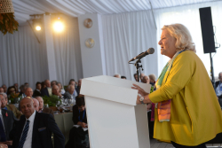 Luncheon: Presentation of the Sir Charles Clore Prize to Dr. Sergey Semenov, Department of Organic Chemistry and the presentation of the Sir Charles Clore Postdoctoral Fellowships