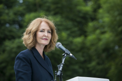 Dedication ceremony of the renovated Stone Administration Building