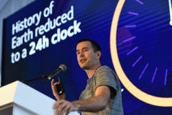 Luncheon honoring Dr. Ellen and Harvey Knell for the establishment of the Knell Family Center for Microbiology