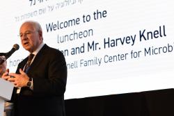 Luncheon honoring Dr. Ellen and Harvey Knell for the establishment of the Knell Family Center for Microbiology