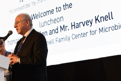Luncheon honoring Dr. Ellen and Harvey Knell for the establishment of the Knell Family Center for Microbiology