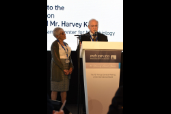 Luncheon honoring Dr. Ellen and Harvey Knell for the establishment of the Knell Family Center for Microbiology