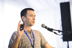 Luncheon honoring Dr. Ellen and Harvey Knell for the establishment of the Knell Family Center for Microbiology