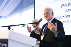 Luncheon honoring Dr. Ellen and Harvey Knell for the establishment of the Knell Family Center for Microbiology