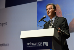 Dinner marking the establishment of the National Institute for Advanced Teaching of Mathematics and the Sciences