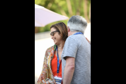Celebrating Giving: Marking new inscriptions on the International Plaza Donor Wall