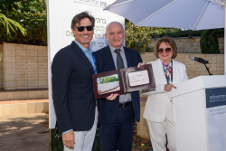 Celebrating Giving: Marking new inscriptions on the International Plaza Donor Wall