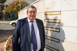 Celebrating Giving: Marking new inscriptions on the International Plaza Donor Wall
