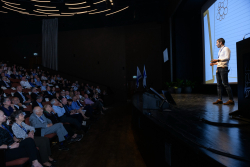 Special Session: Anatomy of a Lab