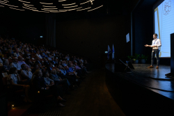 Special Session: Anatomy of a Lab