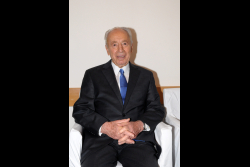 Peres