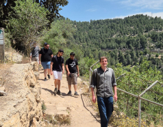 Hiking and Carpentry picture no. 1