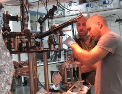 1st Integration of the cavity-QED chamber picture no. 1