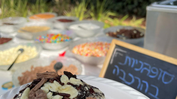 Hanukkah Toast 2021 picture no. 1