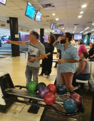 2019 - Lab bowling picture no. 3