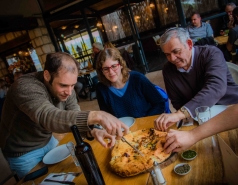 Lab trip 2016-12-19 Farewell to Matan picture no. 53